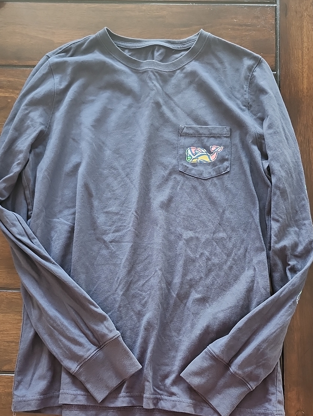 vineyard vines navy long sleeve